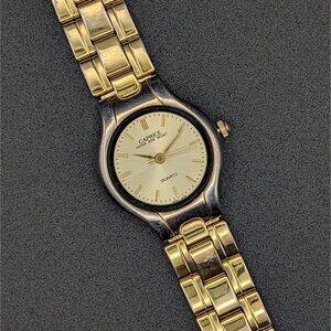 Vintage Two-Tone Dress Watch: Gold and Silver Finish